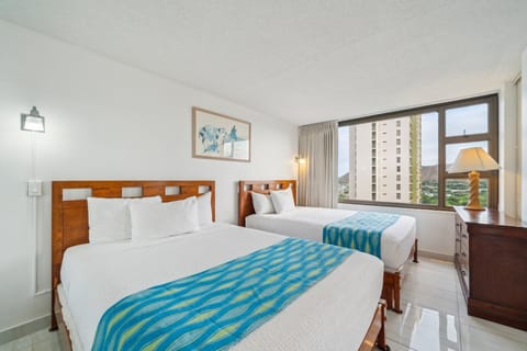 Lamp, Indoors, Bed, Furniture, Hotel