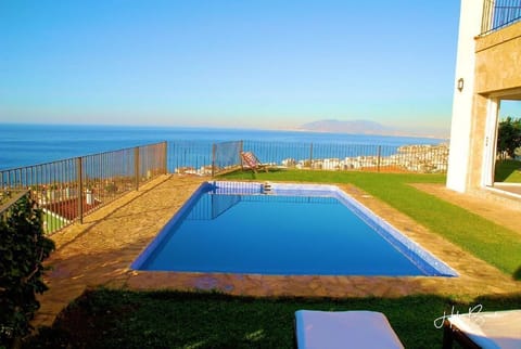 Pool with views over the bay of Malaga