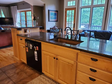 Kitchen island