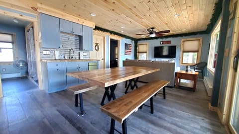 Open floorplan for entertaining