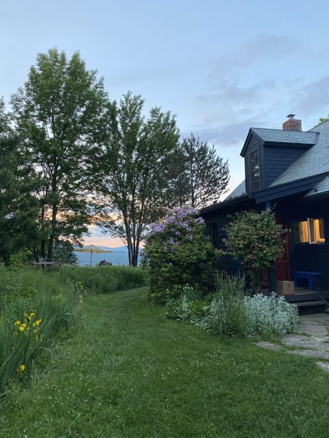 Arrival at the cabin