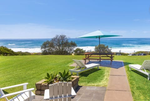 Amazing beach at your doorstep, Easy access to an amazing surf beach for surfing