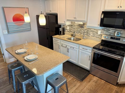 Fully equipped kitchen for the gourmet guest