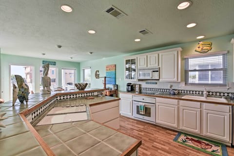 Kitchen | Blender | Coffee Maker | Toaster