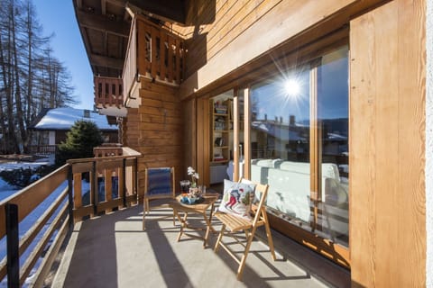 Trois Melezes balcony