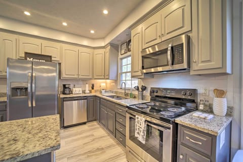 Kitchen | Fully Equipped