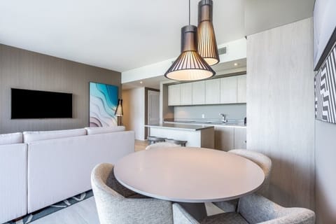 Furniture, Couch, Indoors, Table, Room