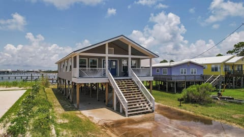 Welcome to Lineman's Landing!