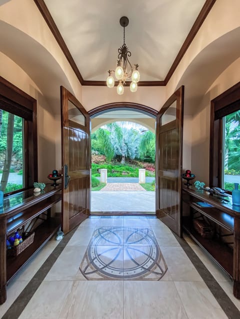 Welcome to your vacation home away from home. 