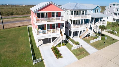 Open lot next door for additional privacy