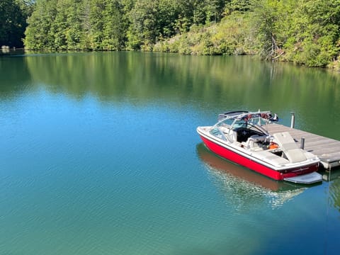 Deep water dock with boat access on both sides.  BOAT NOT INCLUDED WITH RENTAL