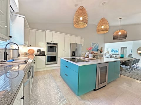 Fully Equipped Kitchen with Double Oven and Beverage Fridge