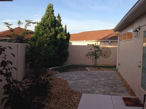 Patio courtyard/ high top table chairs
