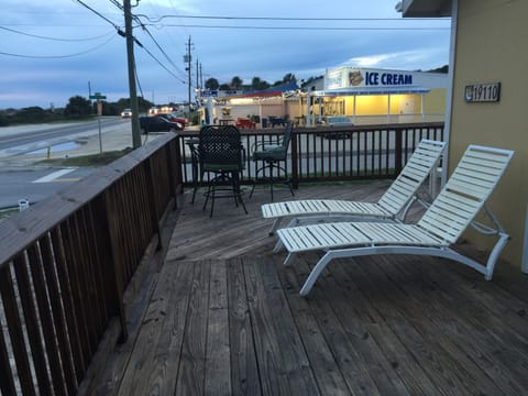 Location location location-beach - Thomas donuts ice cream and food