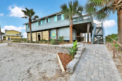 Front with Steps