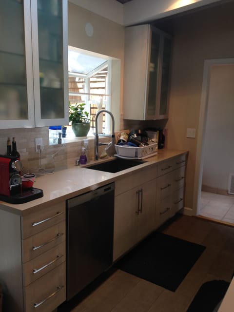 Fully remodeled kitchen: Bosch dishwasher, Viking stove, deep sink garden view