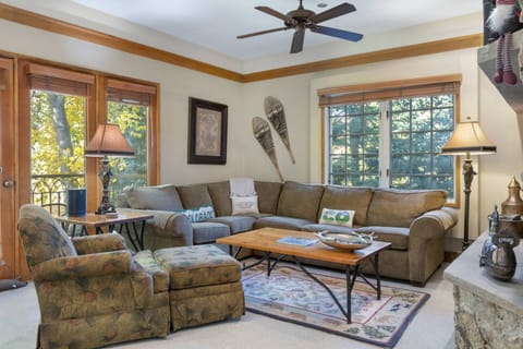 Living Room with queen size pull out sofa.