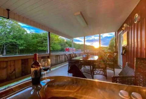 Pic provided by guest, taking in the sunset while soaking in the hot tub! 
