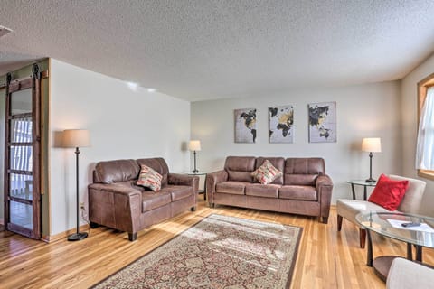 Rapid City Vacation Rental | 3BR | 1BA | 1,000 Sq Ft | Steps Required