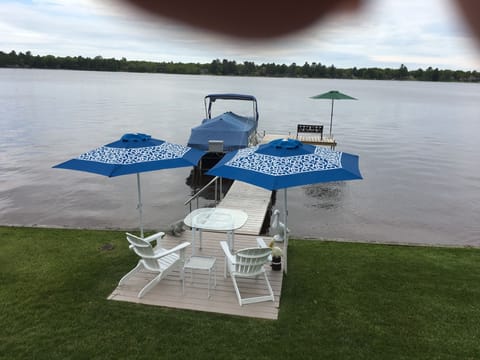 Lake Patio-Boat Dock-Pontoon