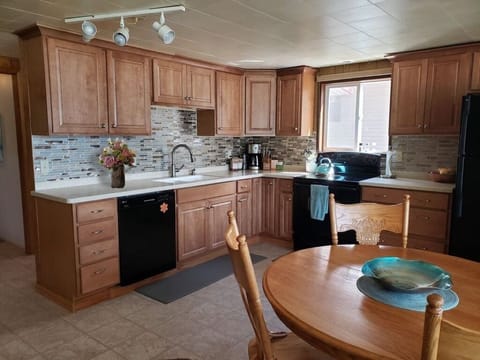 Spacious family kitchen with everything you could need.