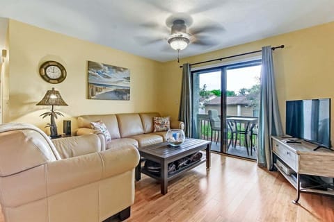 Great Natural Light from Sliders