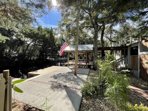 New back yard! Fenced for your dogs! 