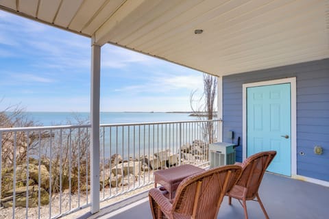 Exterior | Private Balcony