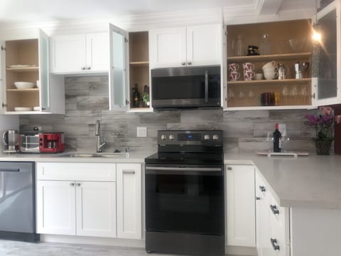 Newly remodeled fully equipped kitchen