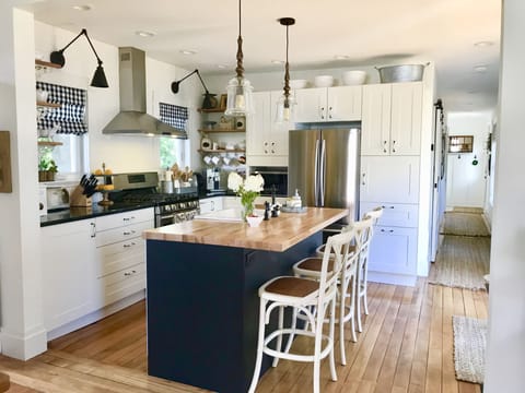 Fully equipped kitchen with brand new appliances.