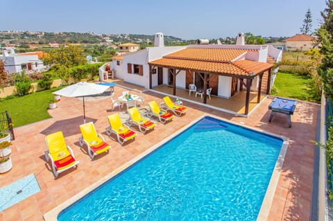 Pool & Outdoor area
