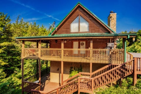 The Lazy Bear Hideaway