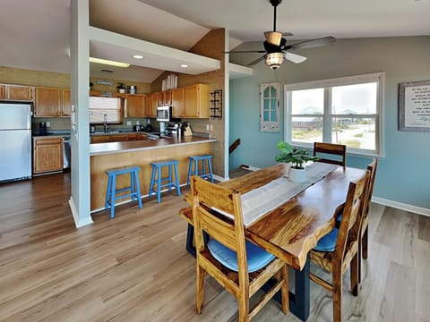 Dining Area + Beakfast Bar Seating for 3