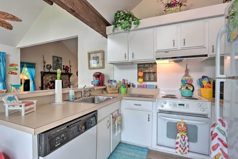 Kitchen | Coffee Maker | Spices