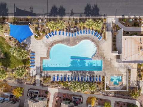 Community Pool and Hot Tub