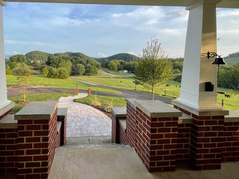 Abington Vacation Rental Home | 3BA | 2.5BA | Stairs Required | 2,058 Sq Ft