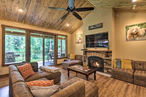 Bigfork Vacation Rental | 3BR | 3BA | 2,200 Sq Ft | Single-Story Home