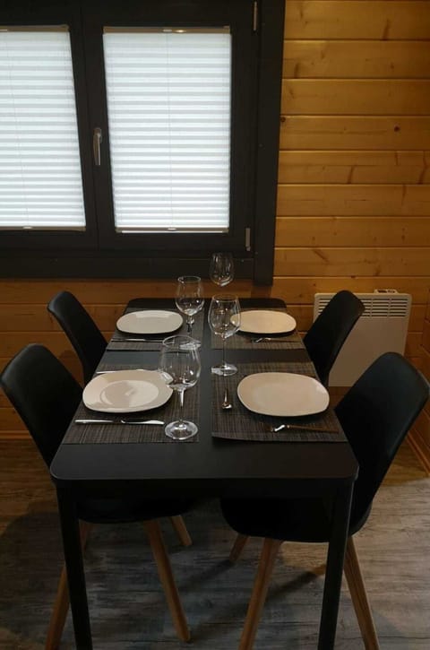 Table, Tableware, Furniture, Property, Chair, Building, Window, Wood, Interior Design, Kitchen & Dining Room Table
