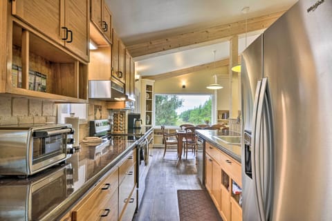 Fully Equipped Kitchen 1 | Spices | Drip Coffee Maker | Top Appliances