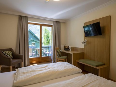 Double room classic - half board - Landhotel Pacher House in Carinthia, Austria
