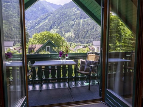 Studio - Halbpension - Landhotel Pacher House in Carinthia, Austria