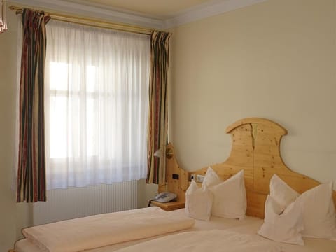 Doppelzimmer - Halbpension - Landhotel Pacher House in Carinthia, Austria