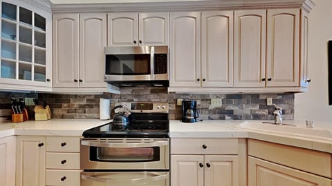 Indoors, Kitchen, Microwave, Oven, Sink