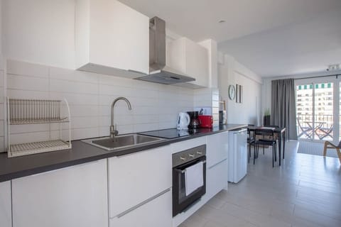 Low C jacinto Benavente (1 de 17)