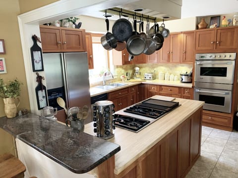 Gas stove top with griddle