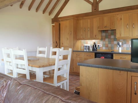 Kitchen/diner | Talog Barn - Hafod Talog Barns, Tregynon