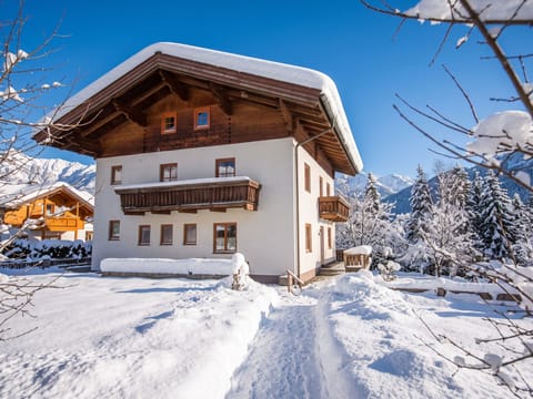 Holiday Home Exterior [winter]