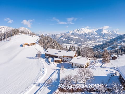 Holiday Home Exterior [winter]