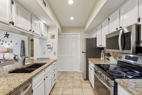 Kitchen at 231 Turnberry Village