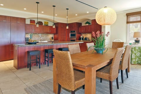 Dining area with seating for six